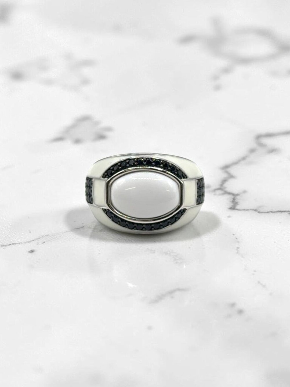 White Agate and Black Spinel Ring in 925 Sterling Silver